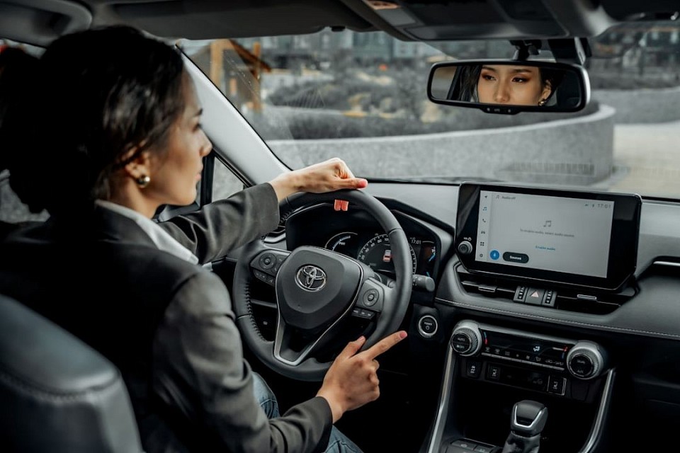 บริการรถรับจ้างผู้หญิงขับ taxi lady driver